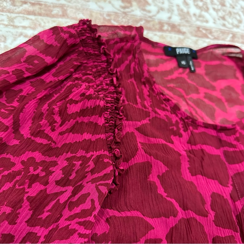 100% Silk PAIGE Animal Print Button Up Blouse - Picture 6 of 9